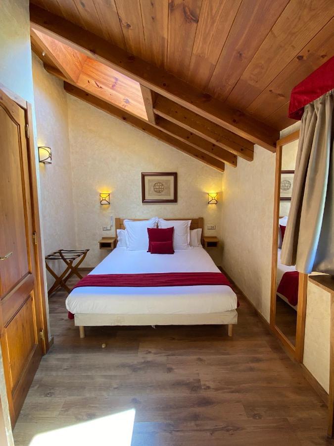 Apartaments Els Llacs Bordes d'Envalira Exterior foto
