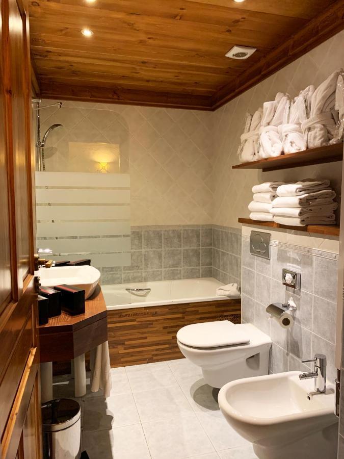 Apartaments Els Llacs Bordes d'Envalira Exterior foto