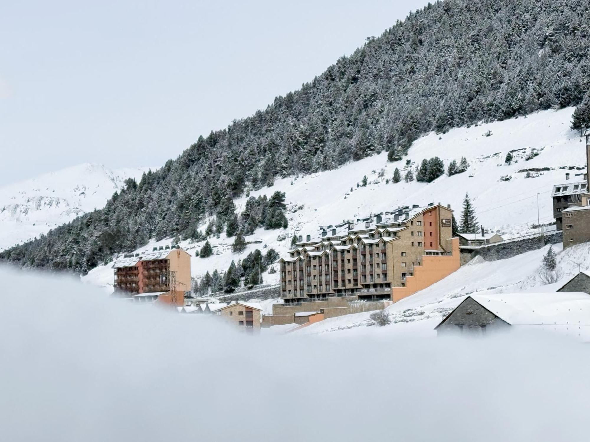 Apartaments Els Llacs Bordes d'Envalira Exterior foto